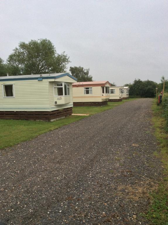 Fenlake Holiday Accommodation Metheringham Exterior photo